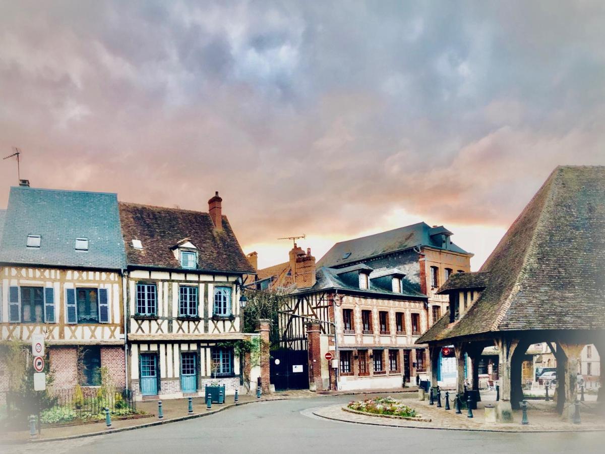 Gite Hotel De Maitre Centre Village La Chapelle Lyons-la-Foret Bagian luar foto